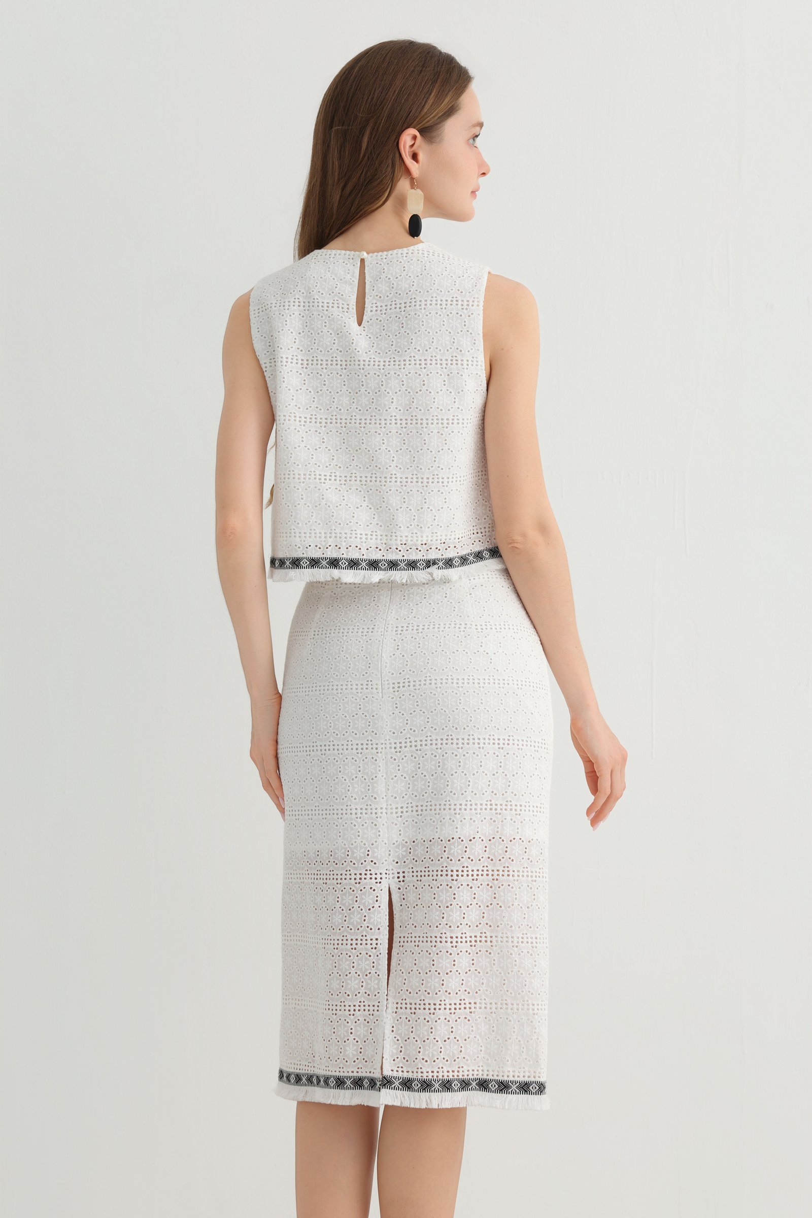 White Embroidered Skirt Set with Crop Top - Image 10